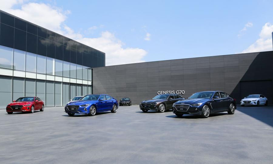  Genesis G70 3.3T 2017 года  (KR) (фото 24 из 86)